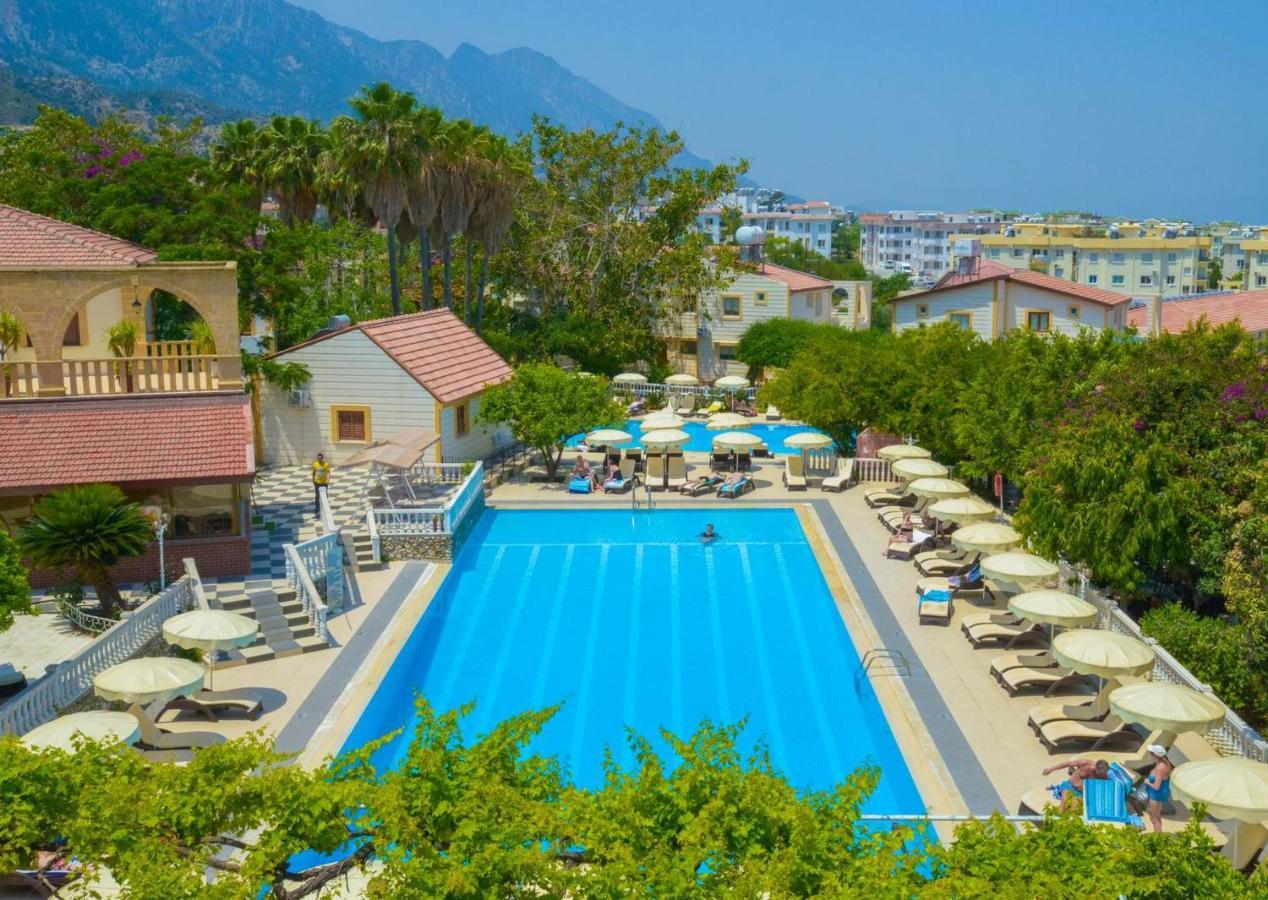 Riverside Garden Resort Kyrenia  Exterior foto